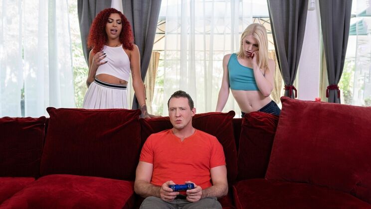 Trans Angels – Pierce Paris – Rubi Maxim – Izzy Wilde – Horny For The Gamer Roommate Part 1 / 08.10.2021